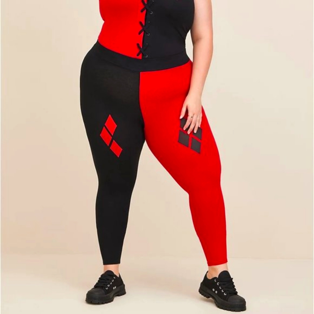♥️NWT TORRID LEGGING HARLEY QUINN COSPLAY FULL LENGTH SIZE 5X HALLOWEEN